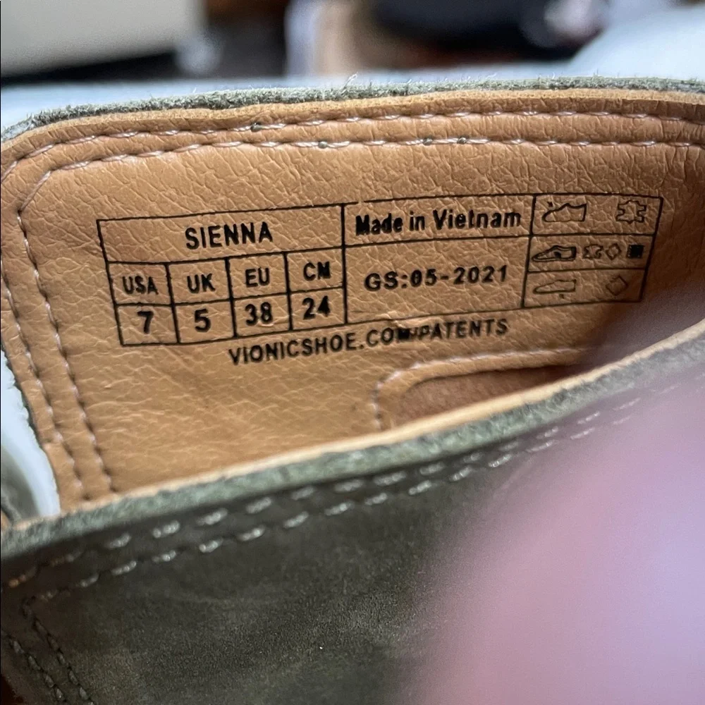 Vionic Sienna Olive‎ Suede Buckle Ankle Boot